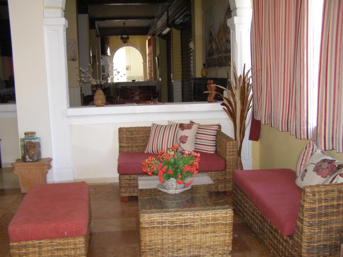מסונגי Pantheon Hall Hotel מראה חיצוני תמונה