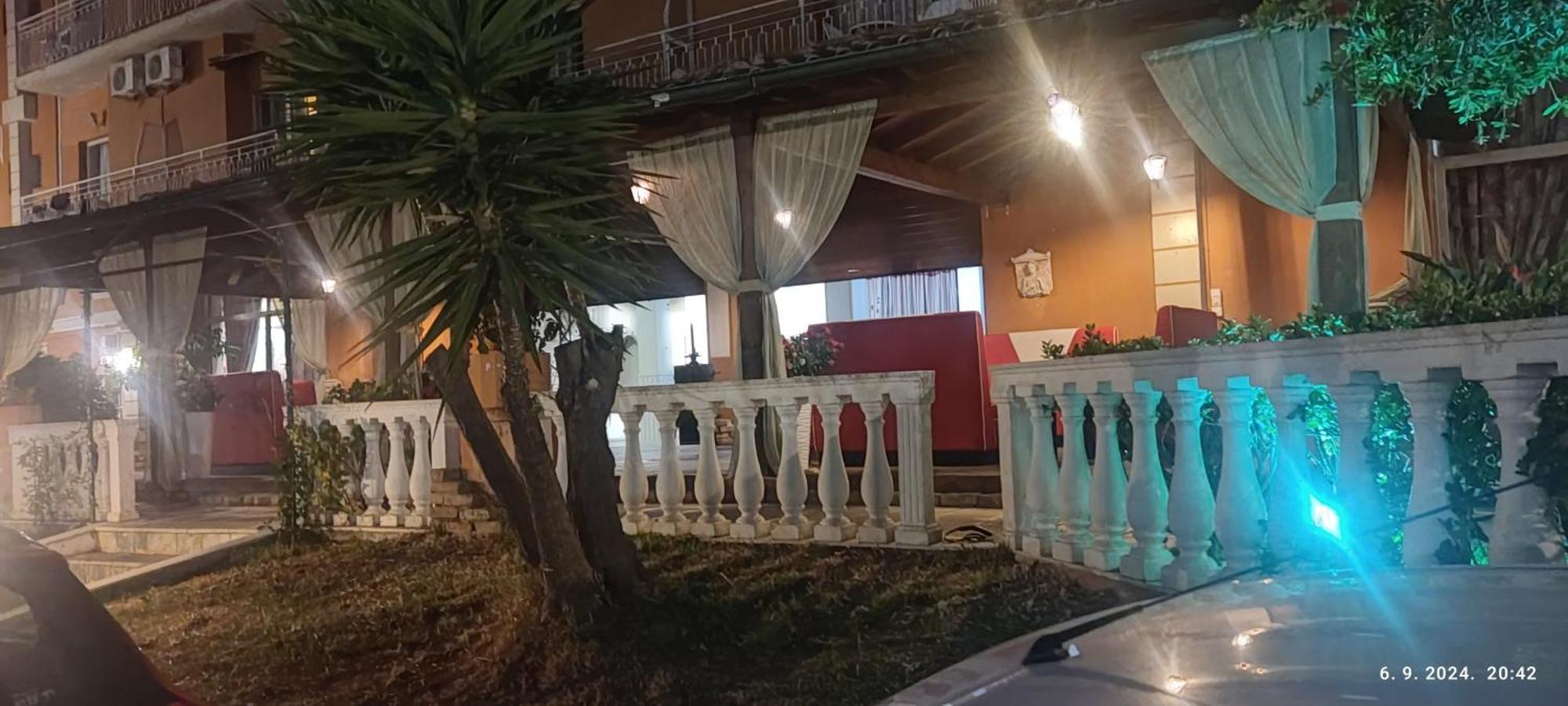מסונגי Pantheon Hall Hotel מראה חיצוני תמונה